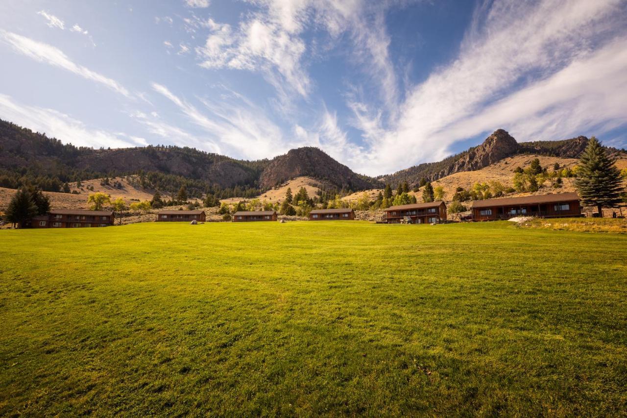 Twin Peaks Guest Ranch Villa Salmon ภายนอก รูปภาพ
